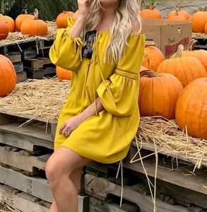 ZARA MUSTARD YELLOW FLOWY OFF SHOULDER LONG SLEEVES MINI SHIFT DRESS XS